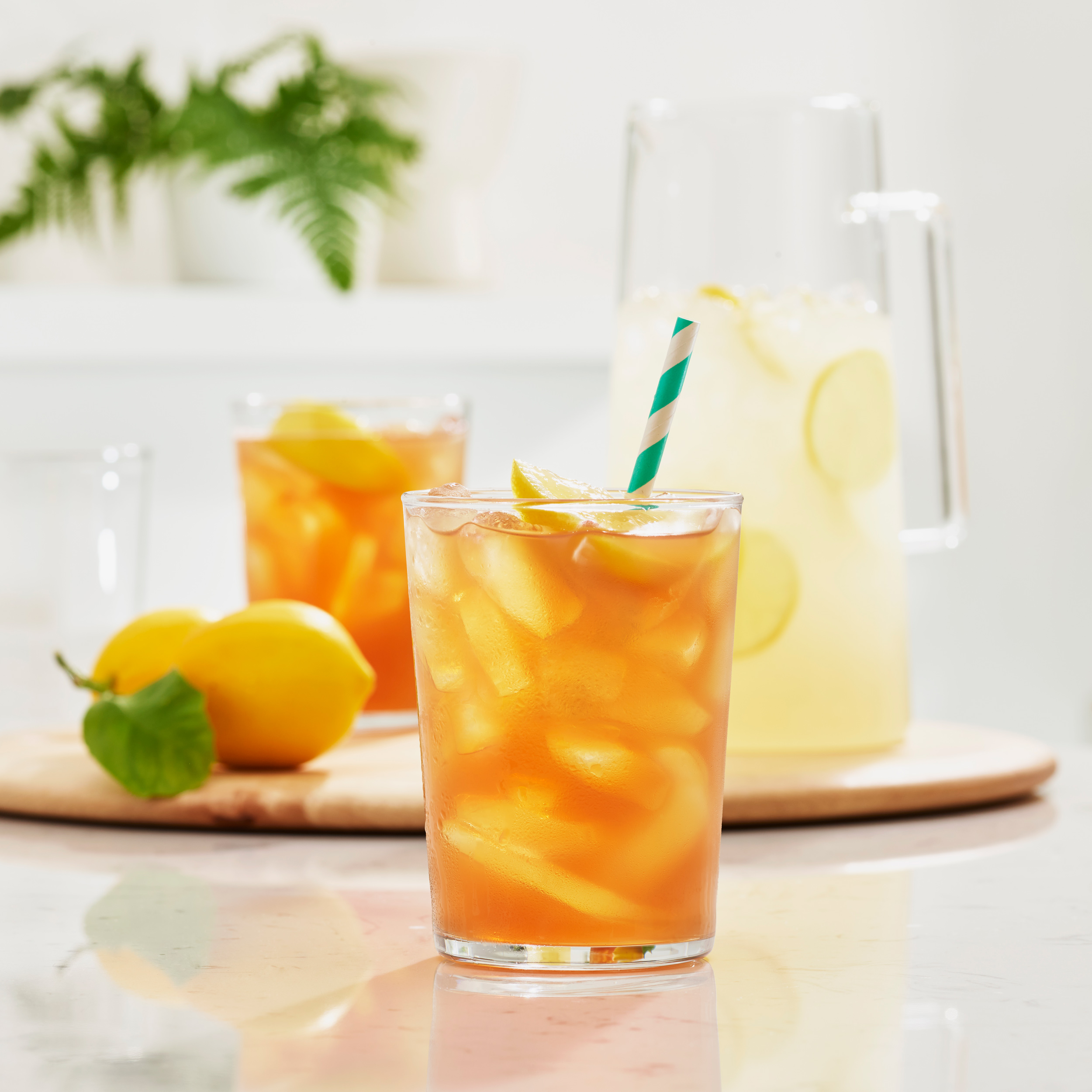 Annabelle_Breakey_Beverage_Photographer_Food_Photography_Ice_Tea_With_Lemonade