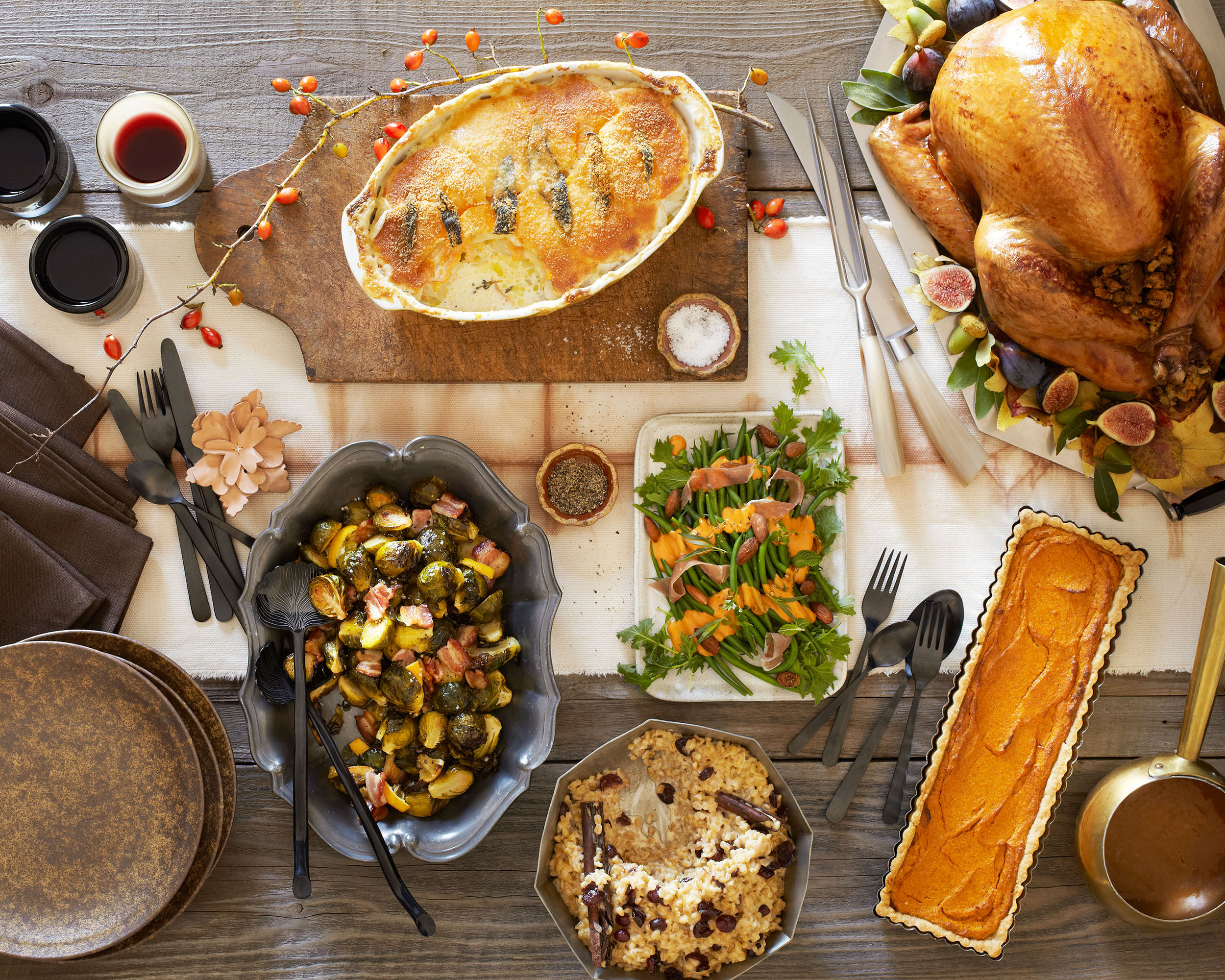 abreakey_foodphotography_7x7_turkeydinnerspread