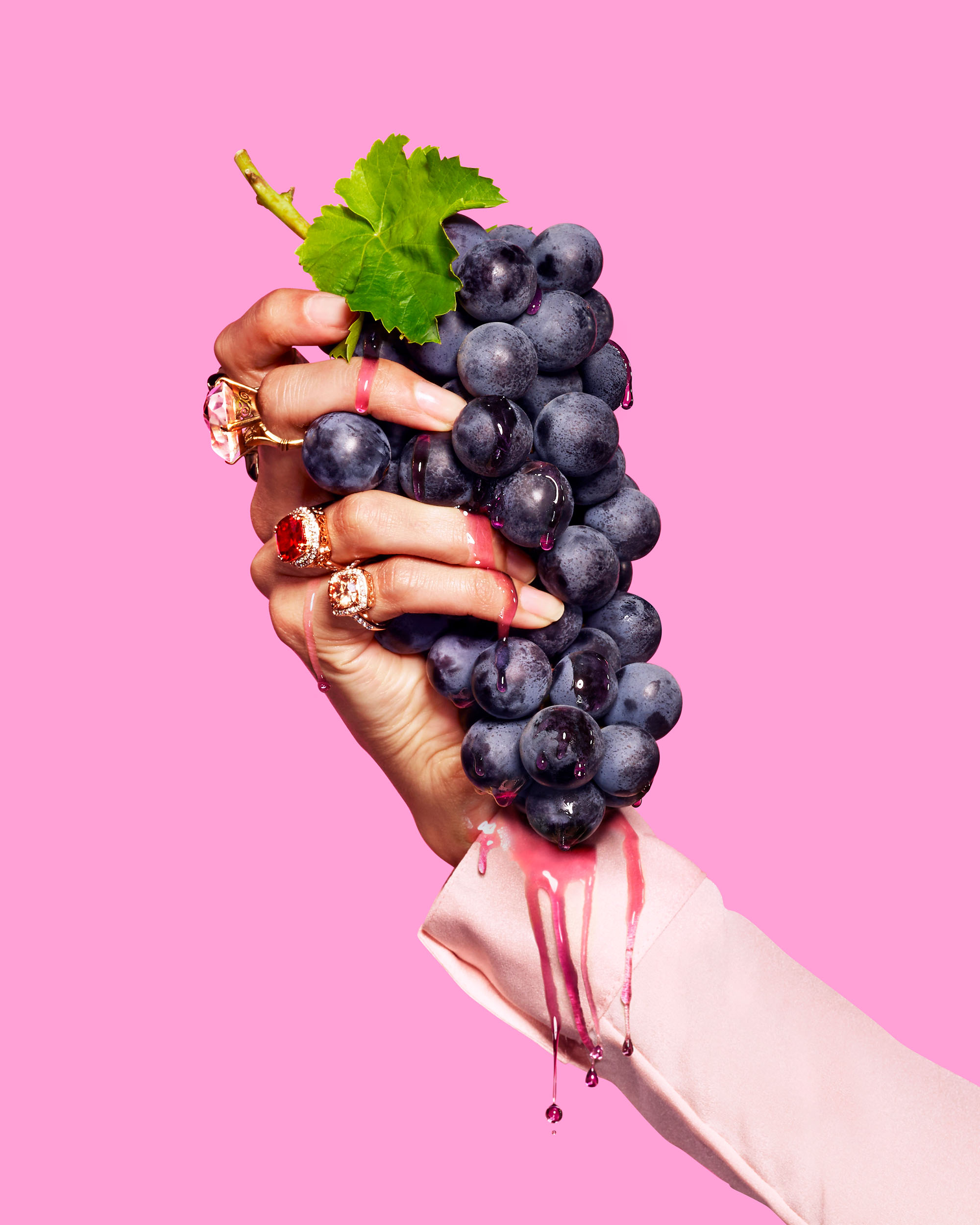 abreakey_foodphotography_method_grapessqueeze